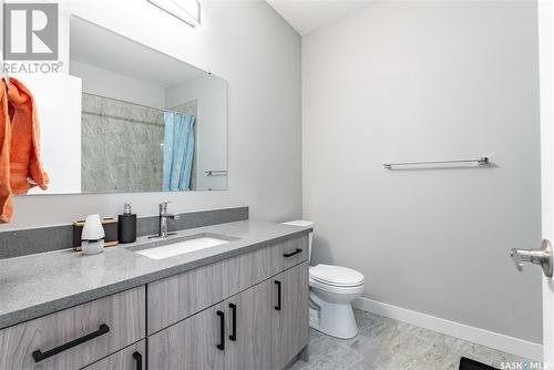 750 Bolstad Turn, Saskatoon, SK - Indoor Photo Showing Bathroom