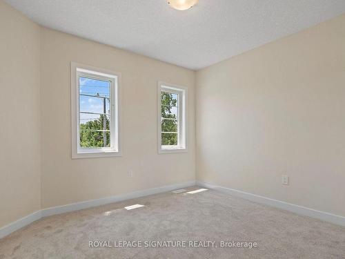 220 Forks Rd, Welland, ON - Indoor Photo Showing Other Room