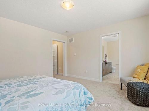 220 Forks Rd, Welland, ON - Indoor Photo Showing Bedroom