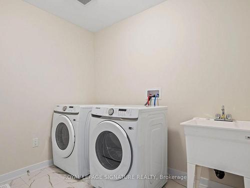 220 Forks Rd, Welland, ON - Indoor Photo Showing Laundry Room