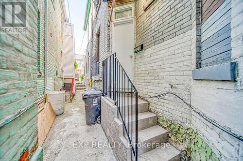 38 Kensington Avenue, Toronto (Kensington-Chinatown), ON 