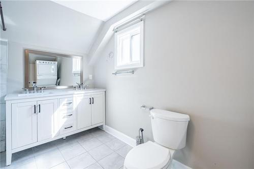 78 Grass Avenue, St. Catharines, ON - Indoor Photo Showing Bathroom