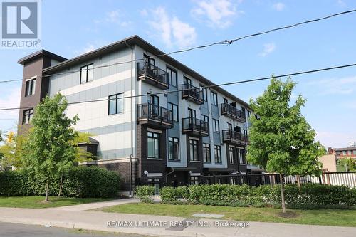 16 - 630 Rogers Road, Toronto (Keelesdale-Eglinton West), ON - Outdoor