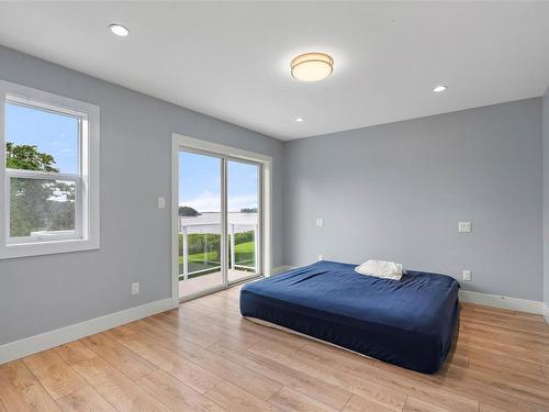 6470 Lanark Rd, Sooke, BC - Indoor Photo Showing Bedroom