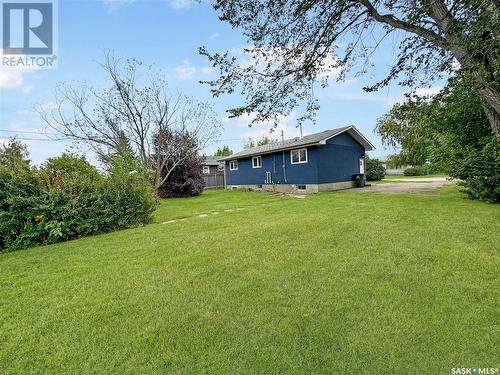 414 4Th Street E, Wilkie, SK - Outdoor