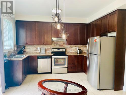 86 Sydie Lane, New Tecumseth, ON - Indoor Photo Showing Kitchen With Double Sink