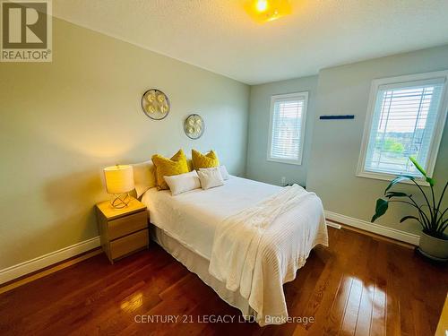 86 Sydie Lane, New Tecumseth, ON - Indoor Photo Showing Bedroom