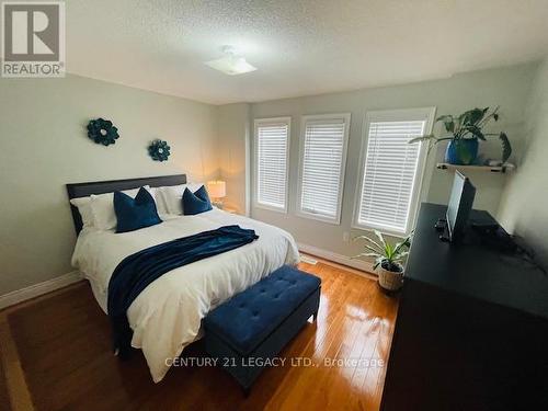 86 Sydie Lane, New Tecumseth, ON - Indoor Photo Showing Bedroom