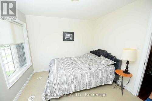 1583 Eglinton Avenue W, Mississauga, ON - Indoor Photo Showing Bedroom