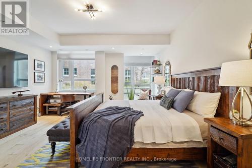 221 Duplex Avenue, Toronto (Yonge-Eglinton), ON - Indoor Photo Showing Bedroom