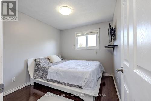 8 Sunshade Place, Brampton, ON - Indoor Photo Showing Bedroom