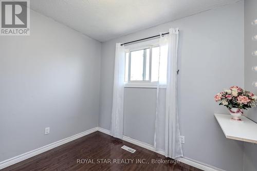 8 Sunshade Place, Brampton, ON - Indoor Photo Showing Other Room