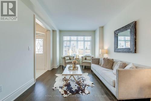 223 Humphrey Street, Hamilton (Waterdown), ON - Indoor Photo Showing Living Room