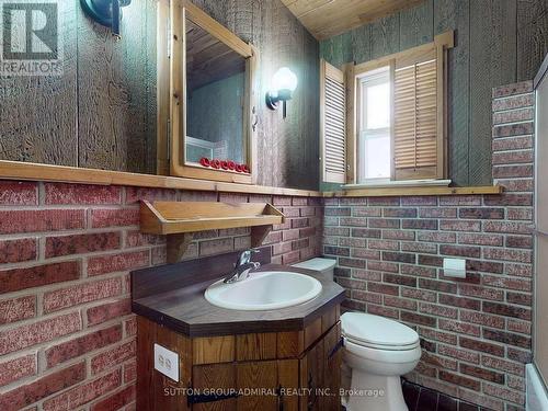 35 Farrell Avenue, Toronto (Willowdale West), ON - Indoor Photo Showing Bathroom