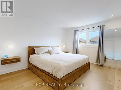 31 Melville Street, Richmond Hill (Langstaff), ON - Indoor Photo Showing Bedroom