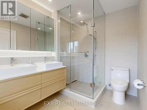 31 Melville Street, Richmond Hill (Langstaff), ON - Indoor Photo Showing Bathroom