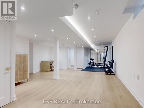 31 Melville Street, Richmond Hill (Langstaff), ON - Indoor Photo Showing Gym Room