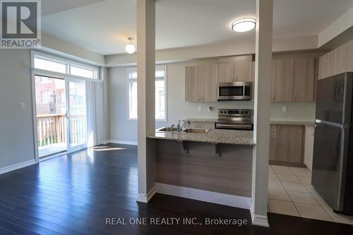 180 Sunset Terrace, Vaughan (Vellore Village), ON - Indoor Photo Showing Kitchen