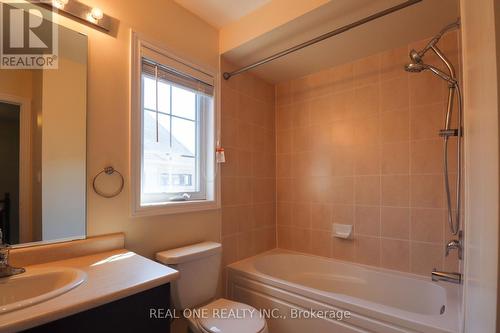 180 Sunset Terrace, Vaughan (Vellore Village), ON - Indoor Photo Showing Bathroom