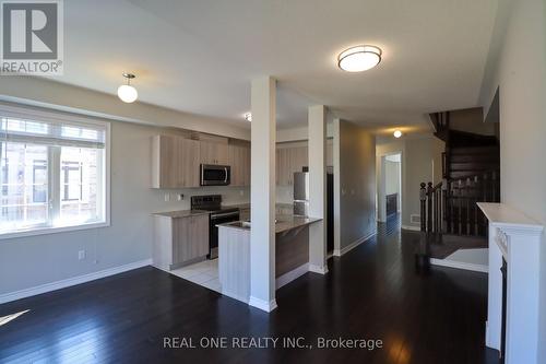 180 Sunset Terrace, Vaughan (Vellore Village), ON - Indoor Photo Showing Kitchen