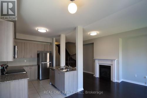 180 Sunset Terrace, Vaughan (Vellore Village), ON - Indoor Photo Showing Kitchen With Double Sink