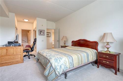 2075 Amherst Heights Drive|Unit #405, Burlington, ON - Indoor Photo Showing Bedroom