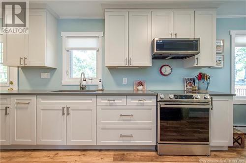 104 Hayes, Saint John, NB - Indoor Photo Showing Kitchen