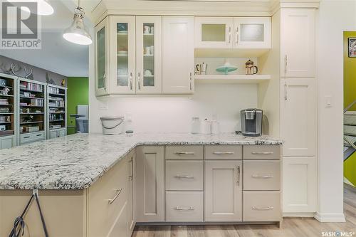 3607 25Th Avenue, Regina, SK - Indoor Photo Showing Kitchen