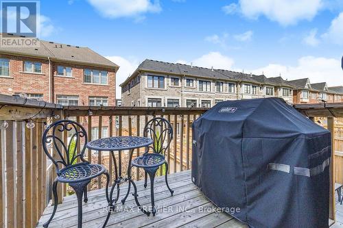 74 Farooq Boulevard, Vaughan, ON - Outdoor