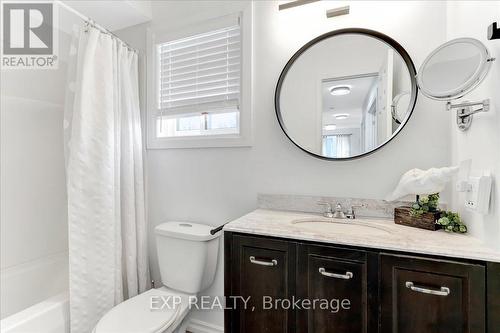 35 Reid Crescent, Collingwood, ON - Indoor Photo Showing Bathroom