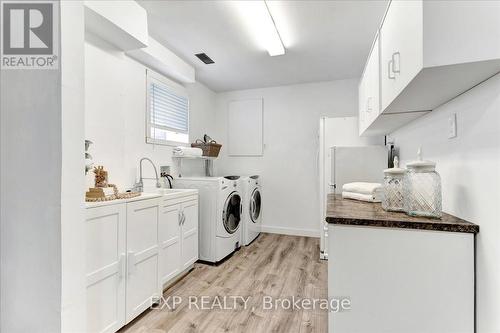 35 Reid Crescent, Collingwood, ON - Indoor Photo Showing Laundry Room