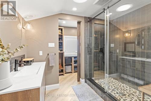 5 Dorothy Street, St. Catharines, ON - Indoor Photo Showing Bathroom