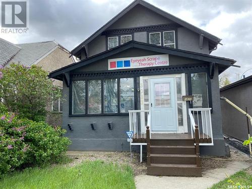 3033 Dewdney Avenue, Regina, SK - Outdoor