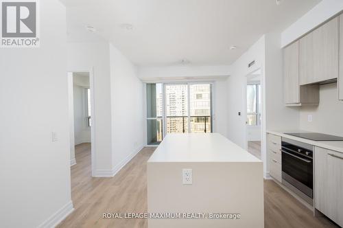 1410 - 36 Elm Drive, Mississauga (Fairview), ON - Indoor Photo Showing Kitchen