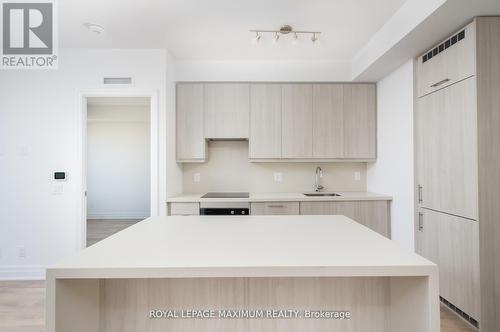 1410 - 36 Elm Drive, Mississauga (Fairview), ON - Indoor Photo Showing Kitchen