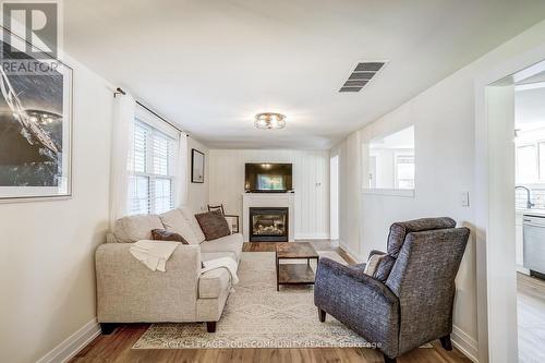 3 Hardwood Drive, Georgina (Sutton & Jackson'S Point), ON - Indoor Photo Showing Living Room With Fireplace