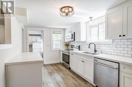 3 Hardwood Drive, Georgina (Sutton & Jackson'S Point), ON - Indoor Photo Showing Kitchen With Double Sink