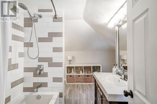 3 Hardwood Drive, Georgina (Sutton & Jackson'S Point), ON - Indoor Photo Showing Bathroom