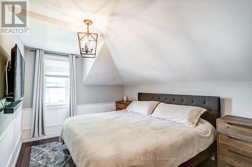 3 Hardwood Drive, Georgina (Sutton & Jackson'S Point), ON - Indoor Photo Showing Bedroom