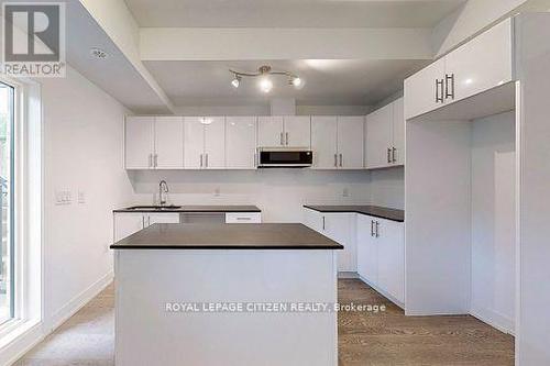 147 - 1075 Douglas Mccurdy Comn, Mississauga (Lakeview), ON - Indoor Photo Showing Kitchen