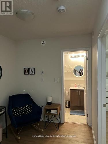 42 - 26 Fieldway Road, Toronto (Islington-City Centre West), ON - Indoor Photo Showing Other Room