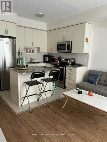 42 - 26 Fieldway Road, Toronto (Islington-City Centre West), ON - Indoor Photo Showing Kitchen With Stainless Steel Kitchen