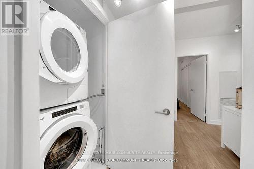 314 - 251 Manitoba Street, Toronto (Mimico), ON - Indoor Photo Showing Laundry Room