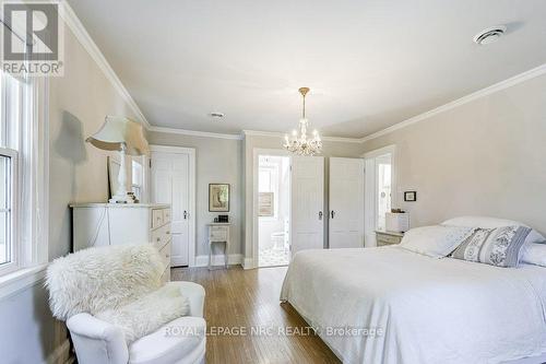 2 Pinehill Road, St. Catharines (Old Glenridge), ON - Indoor Photo Showing Bedroom