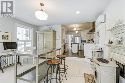 2 Pinehill Road, St. Catharines, ON - Indoor Photo Showing Dining Room