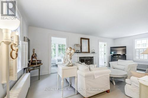 2 Pinehill Road, St. Catharines, ON - Indoor Photo Showing Living Room With Fireplace