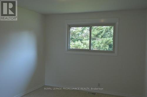 5 Lakeview Lane, Quinte West, ON - Indoor Photo Showing Other Room