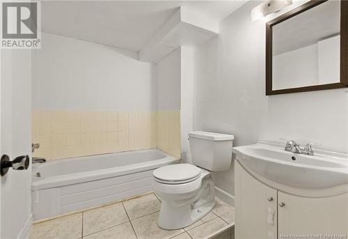 2 Benoit, Dieppe, NB - Indoor Photo Showing Bathroom