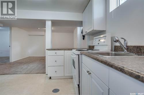 702 King Street, Saskatoon, SK - Indoor Photo Showing Kitchen