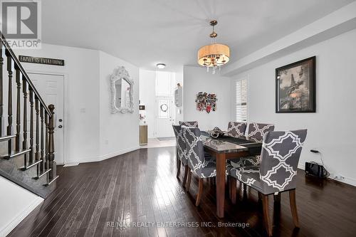 130 Chartwell Circle, Hamilton, ON - Indoor Photo Showing Dining Room